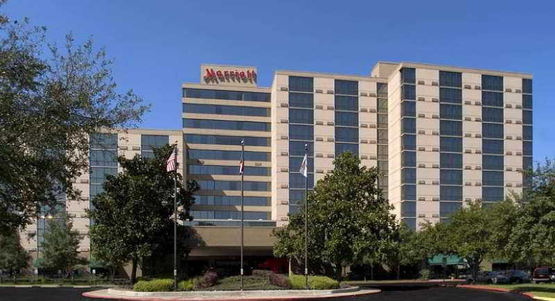 Houston Marriott North Hotel Exterior photo